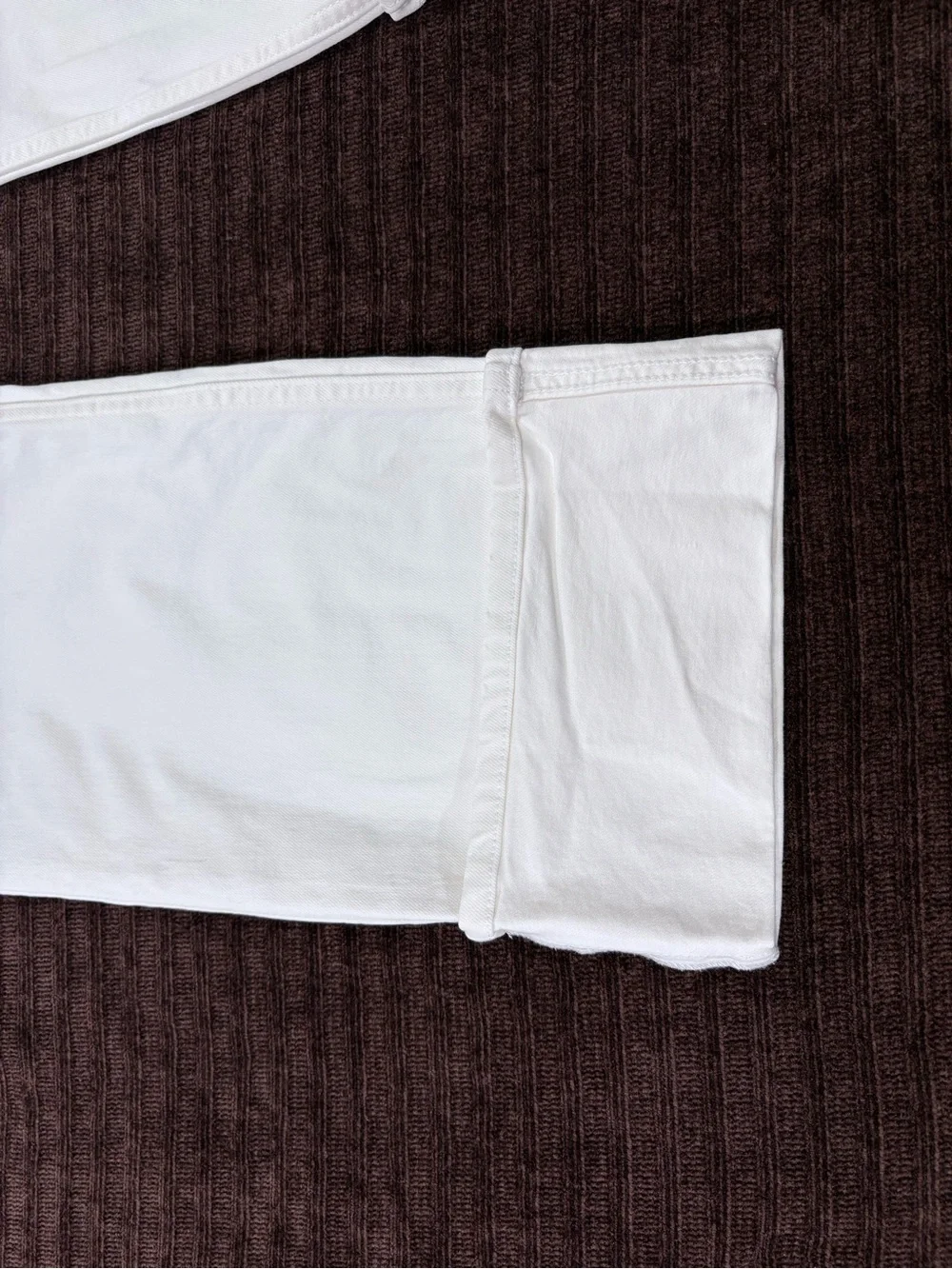 Abercrombie Curve Love 90s Relaxed Ultra High Rise White Cuffed Jeans 26